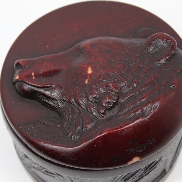 Vintage Bear Design Red Resin Trinket Box As-is - Picture 2 of 9